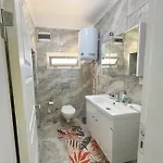 Hotel de apartamente Guemuesluek *