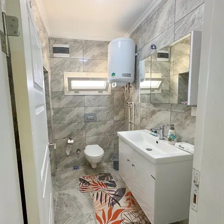Aparthotel Guemuesluek *