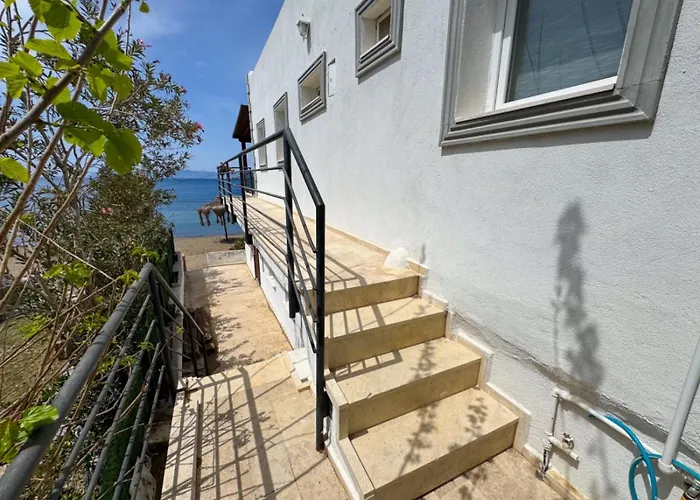 Aparthotel Guemuesluek